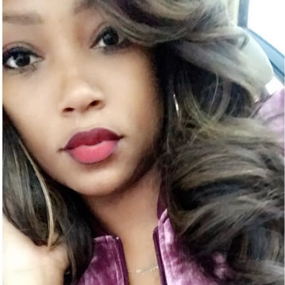 ππ MAC π SALES ππ. LIKE THIS FLYER 2B NOTIFIED WHEN I POP ON WITH πDEALSπ - Picture 12 of 16